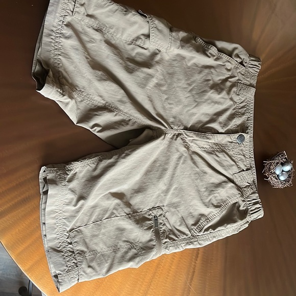 Shorts - Picture 7 of 7